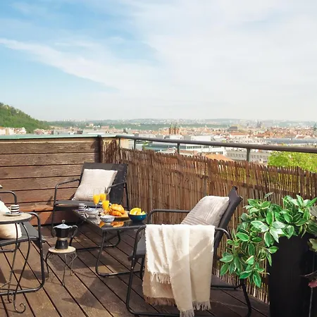 Appartamento Cozy Studio With Terrace In Smichov By Days *